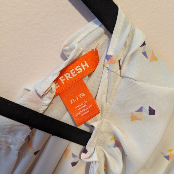 Cute patterned Joe Fresh blouse (XL) - Picture 2 of 3